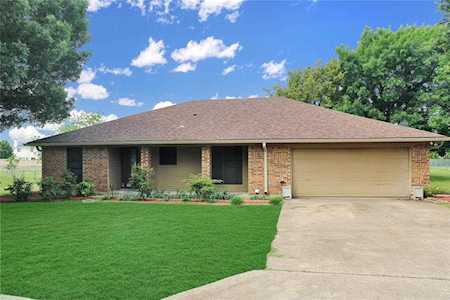 356 S College Avenue Justin, TX 76247