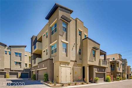 11256 Rainbow Peak #202 Las Vegas, NV 89135