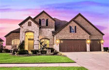 8620 Crestview Drive Denton, TX 76207