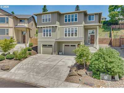 698 51st St Washougal, WA 98671