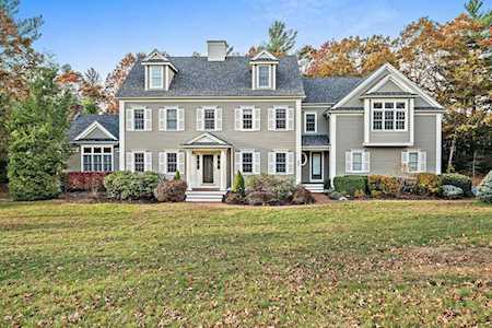 207 Hillcrest Rd Marshfield, MA 02050