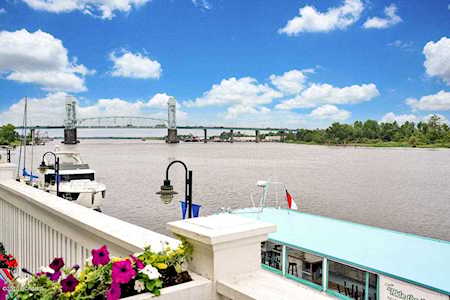 212 S Water Street Wilmington, NC 28401