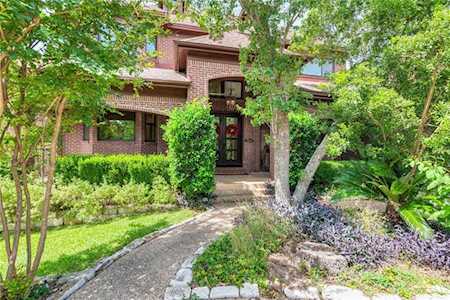 6649 Whitemarsh Valley Walk Austin, TX 78746