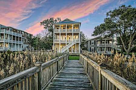 1521 Kings Landing Road Hampstead, NC 28443