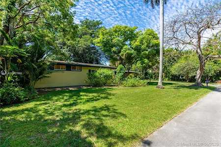 6230 SW 60th St South Miami, FL 33143
