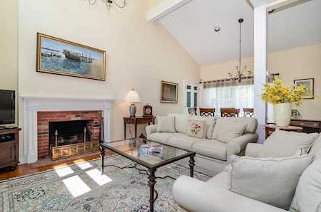16 Hopewell Farm Road #16 Natick, MA 01760