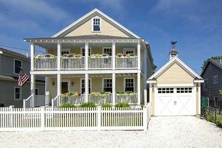 41 Kimball Beach Rd Hingham, MA 02043