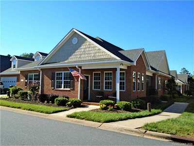 8346 Glacier Dr Denver, NC 28037