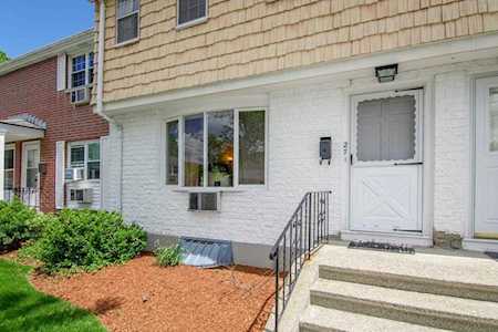 27 Village Green Dr #28 North Andover, MA 01845