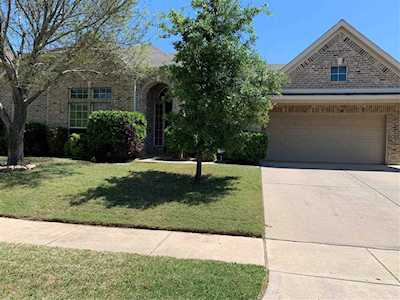 10232 Knights Court Fort Worth, TX 76244