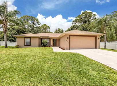 8134 Eggelstom Ave North Port, FL 34291