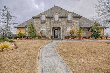 13100 Endor Circle Oklahoma City, OK 73170