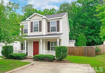932 Homestead Park Drive Apex, NC 27502