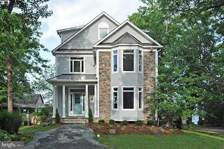 7055 Bay Front Dr Annapolis, MD 21403