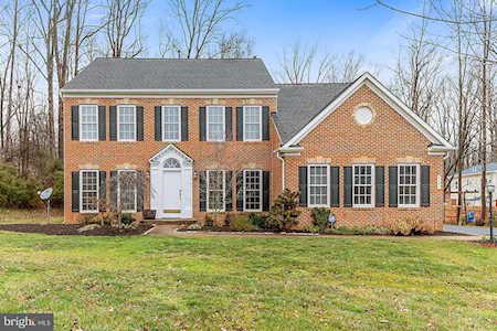 7101 New Kensington Ct Warrenton, VA 20187