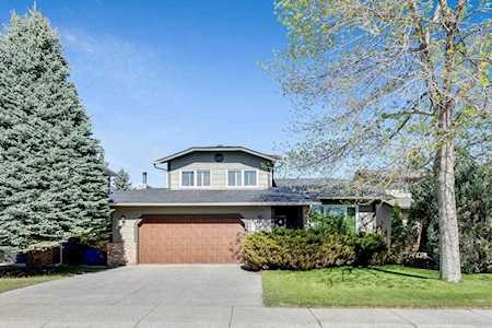 120 Sunmount Road SE Calgary, AB T2X 2M6