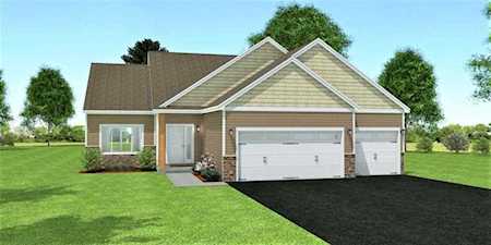 1040 Lakewood Court Norwood Young America, MN 55397