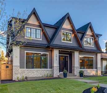 2015 45 Avenue SW Calgary, AB T2T 2P6