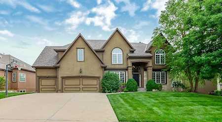 22216 W 58th St Shawnee, KS 66226