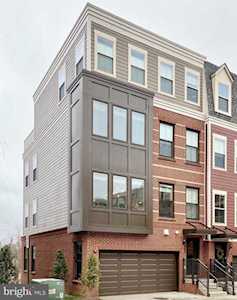 10710 Viognier Terrace Fairfax, VA 22030