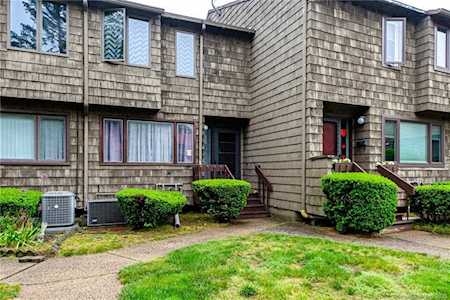 86 Towne House Road #86 Hamden, CT 06514