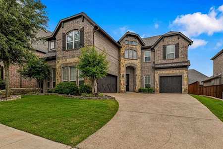 9109 Courtney Lane Lantana, TX 76226