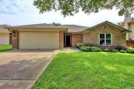 1515 Lochaline Loop Pflugerville, TX 78660