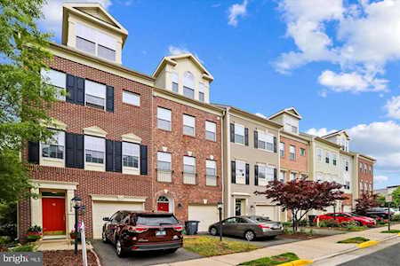 7998 Avery Park Ct Alexandria, VA 22306
