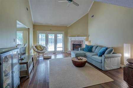 1492 E Dexter Run Memphis, TN 38016