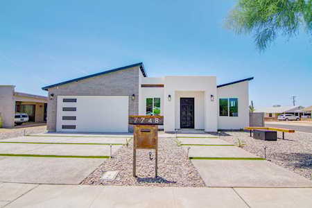 7748 N 13th Place Phoenix, AZ 85020
