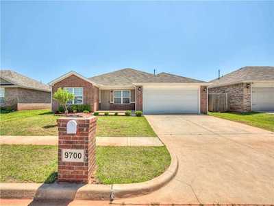 9700 Emilee Grace Ln Moore, OK 73160