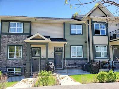 213 Mckenzie Towne Link SE Calgary, AB T2Z 1C9