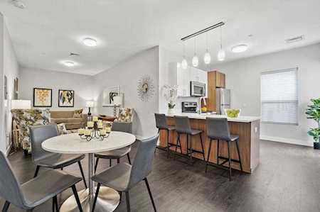 999 Hancock St #408 Quincy, MA 02169
