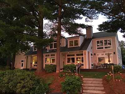 100 Lakeside Ave Webster, MA 01570