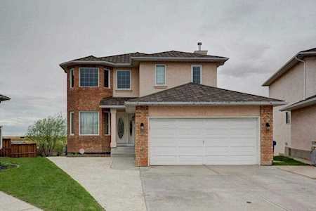 325 Coral Springs Place NE Calgary, AB T3J 3P2