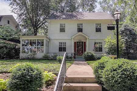 6222 Mcgee St Kansas City, MO 64113