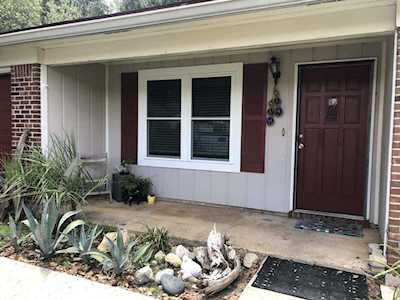 1926 Mary Ellen Drive Tallahassee, FL 32303