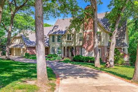 4200 W 110th St Leawood, KS 66211