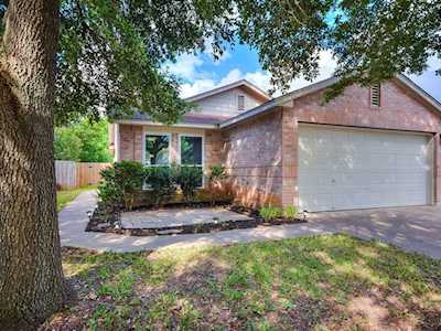 1425 Canon Yeomans Trl Austin, TX 78748