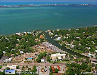 1889 N Tamiami Trl #518 Sarasota, FL 34234