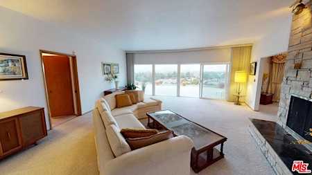 6003 Wrightcrest Drive Culver City, CA 90232