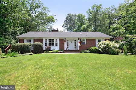 9925 Woodrow St Vienna, VA 22181