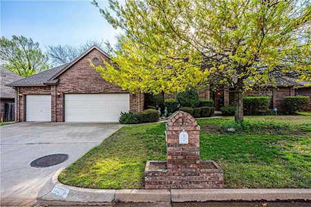 12208 Rivendell Dr Oklahoma City, OK 73170