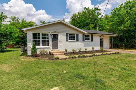 3017 Carterwood Ct Nashville, TN 37207