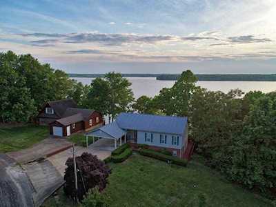 635 Shore Dr Big Sandy, TN 38221