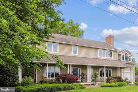104 Green Spring Dr Annapolis, MD 21403