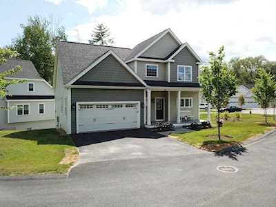 19 Stonebrook Court #9 Southborough, MA 01772