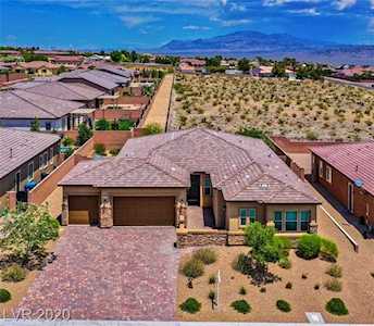 9718 Yellow Shadow Ave Las Vegas, NV 89149