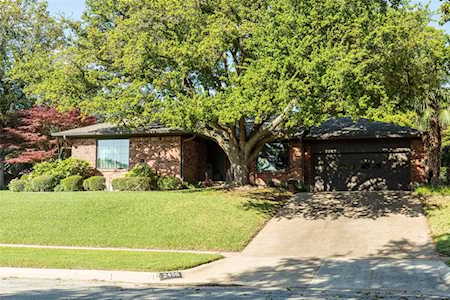 2456 Lofton Terrace Fort Worth, TX 76109