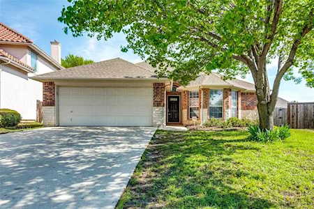 8724 Lariat Circle Fort Worth, TX 76244